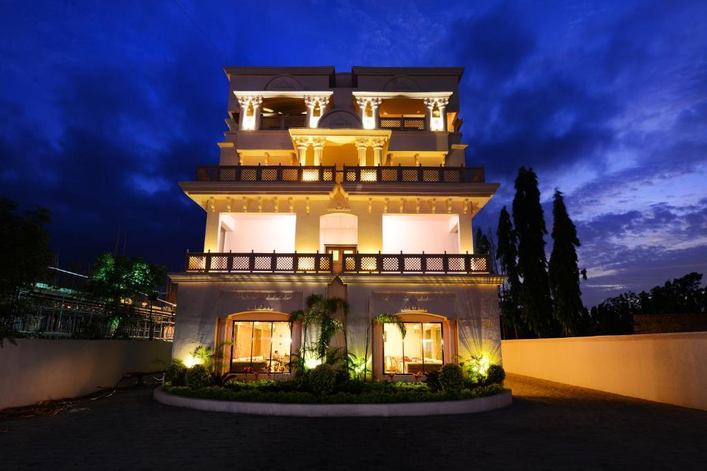 Hotel Jc Castle Širdi Exteriér fotografie